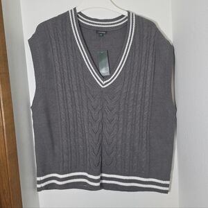SWEATER VEST